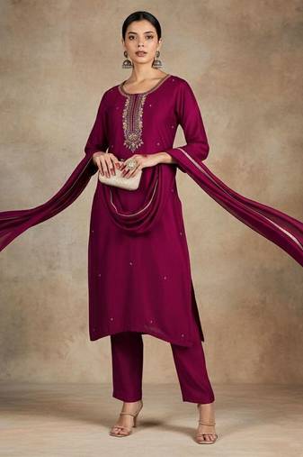 Women Ethnic Motifs Embroidered Regular Thread Work Kurta with Trousers & With Dupatta