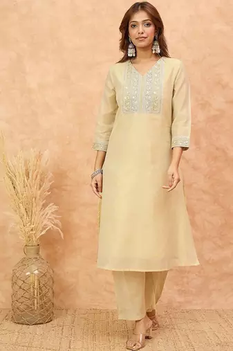 Floral Yoke Design Regular V-Neck Straight Kurta With Trousers And Dupatta