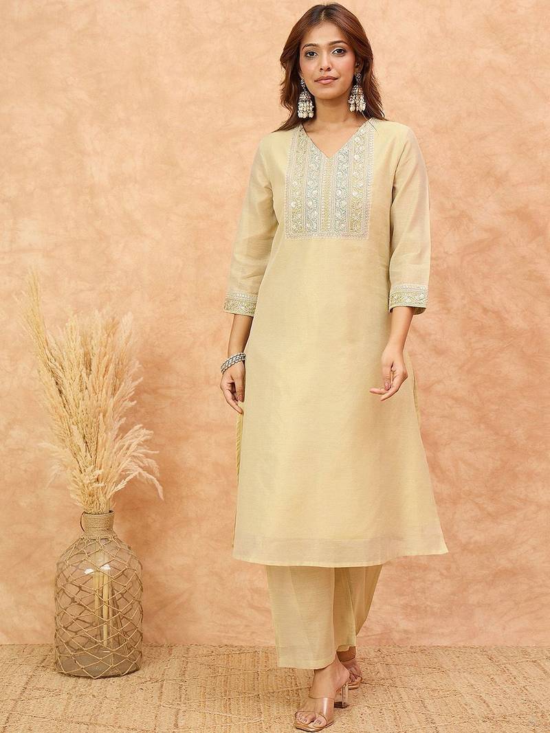 Floral Yoke Design Regular V-Neck Straight Kurta With Trousers And Dupatta