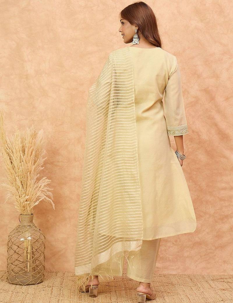 Floral Yoke Design Zari Details Straight Kurta With Trousers & Dupatta