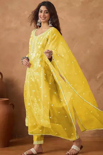Floral Embroidered Thread Work Kurta With Trousers & Dupatta