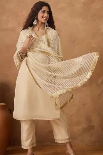 Yoke Design V-Neck Straight Kurta With Trousers & Dupatta