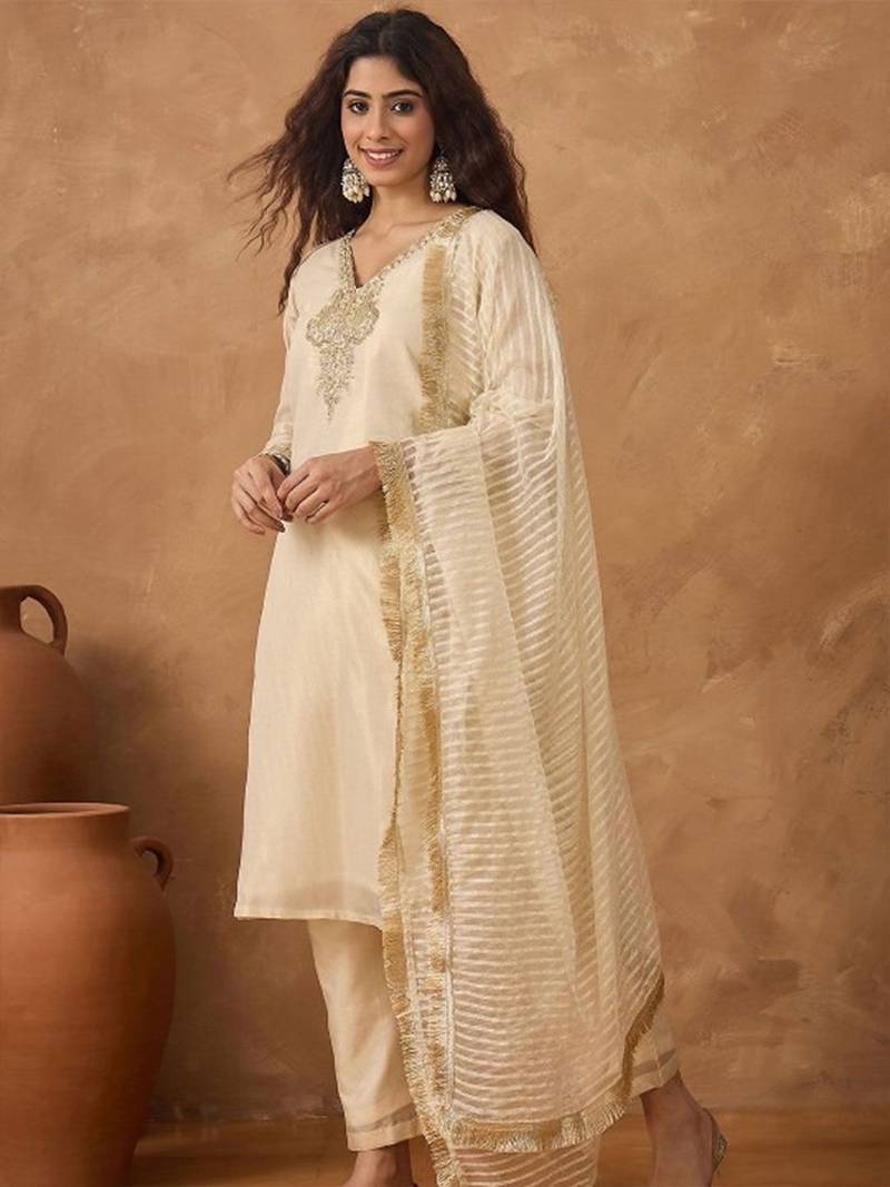 Yoke Design V-Neck Straight Kurta With Trousers & Dupatta