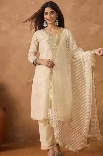 Yoke Design V-Neck Straight Kurta With Trousers & Dupatta
