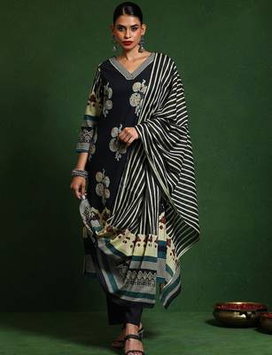 Women Printed Regular Gotta Patti Pure Cotton Kurta with Trousers & With Dupatta 1