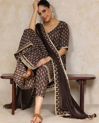 Women Floral Printed Regular Pure Cotton Kurta with Trousers & With Dupatta 5