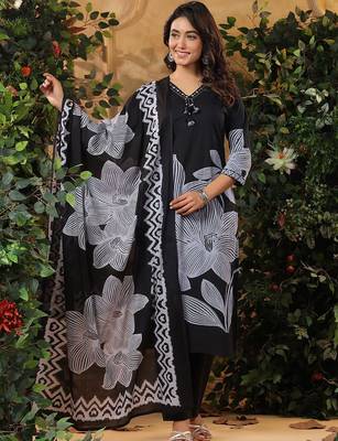 Floral Printed V-Neck Pure Cotton Kurta With Trousers & Dupatta 1