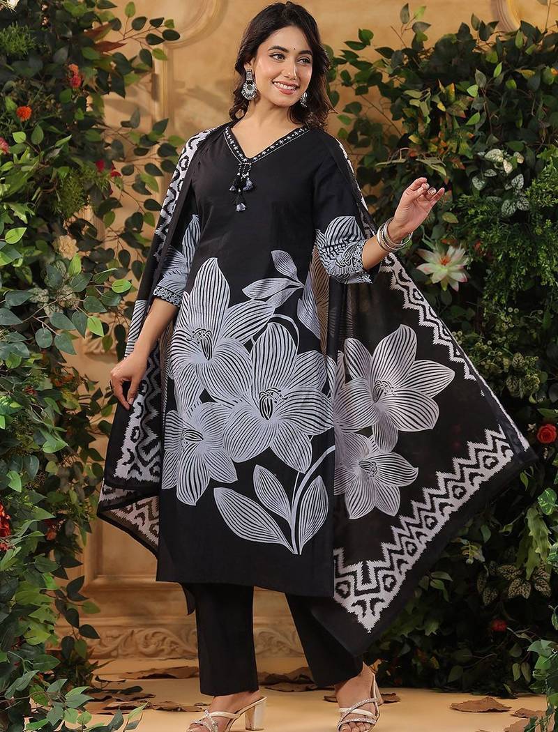Floral Printed V-Neck Pure Cotton Kurta With Trousers & Dupatta