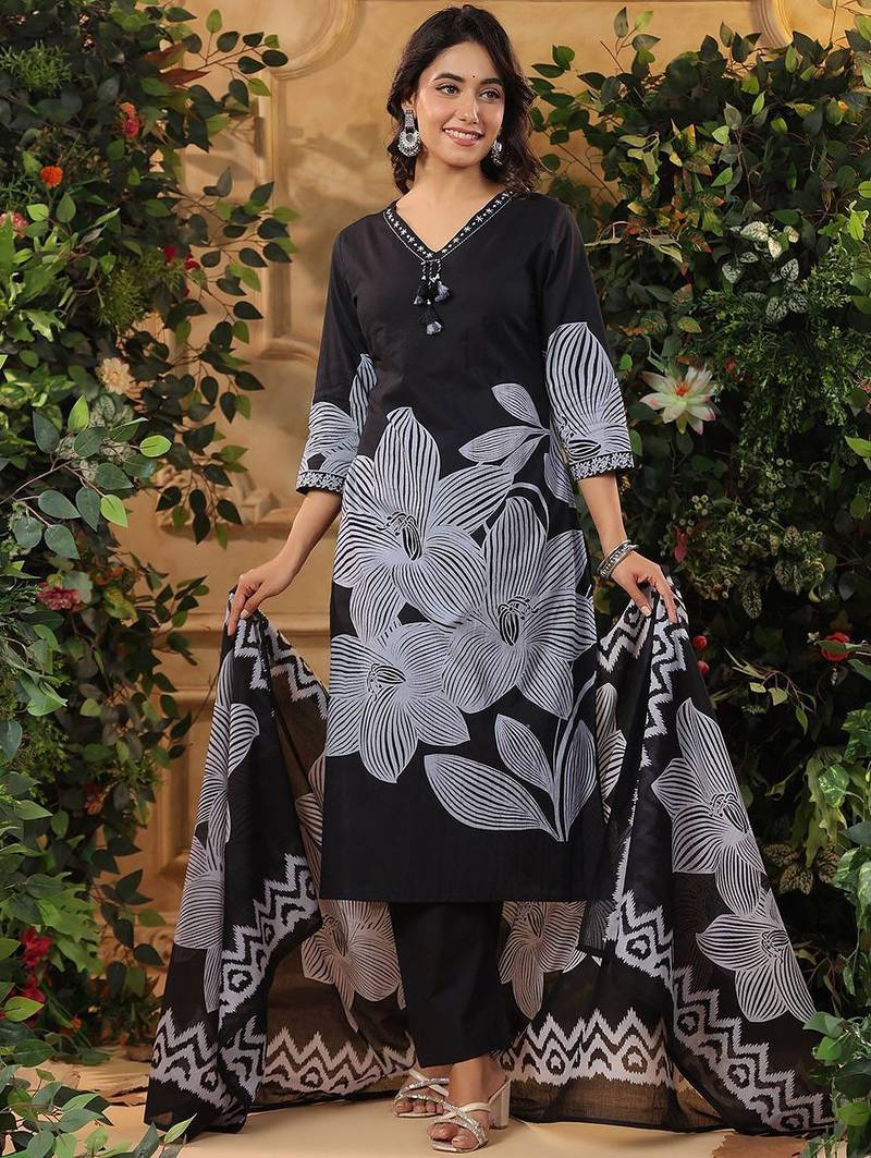 Floral Printed V-Neck Pure Cotton Kurta With Trousers & Dupatta