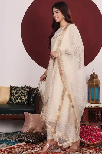 Floral Yoke Design Sequinned Keyhole Neck Straight Kurta With Trouser & Dupatta