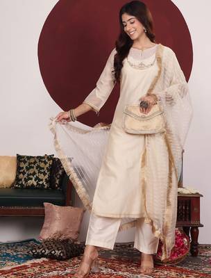 Floral Yoke Design Sequinned Keyhole Neck Straight Kurta With Trouser & Dupatta 6
