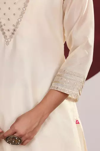 Floral Yoke Design Round Neck Regular Kurta With Palazzo With Dupatta