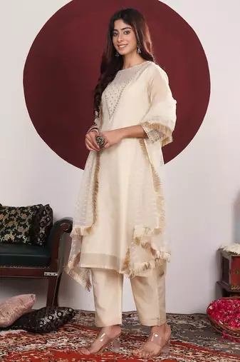 Floral Yoke Design Round Neck Regular Kurta With Palazzo With Dupatta