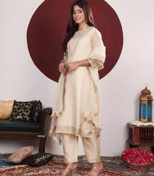 Floral Yoke Design Round Neck Regular Kurta With Palazzo With Dupatta