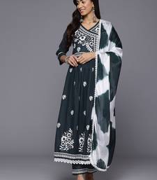 Women Floral Embroidered Angrakha Kurta with Trousers & With Dupatta