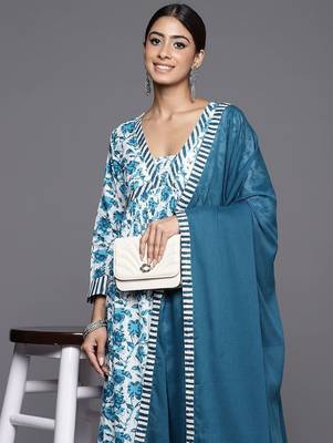 Printed Regular Kantha Work Pure Cotton Kurta with Palazzos & Dupatta 5