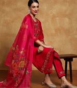 Women Floral Yoke Design Regular Thread Work Kurta with Trousers & With Dupatta