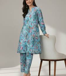 Women Floral Printed Regular Kurta with Trousers