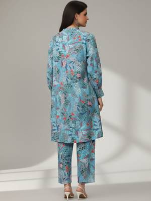 Women Floral Printed Regular Kurta with Trousers 2