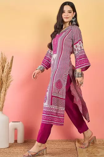 Floral Printed V-Neck Kurta With Trousers