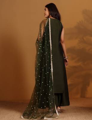Gotta Patti Keyhole Neck Straight Kurta With Trousers & Dupatta 4