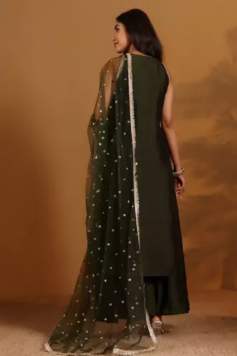 Gotta Patti Keyhole Neck Straight Kurta With Trousers & Dupatta