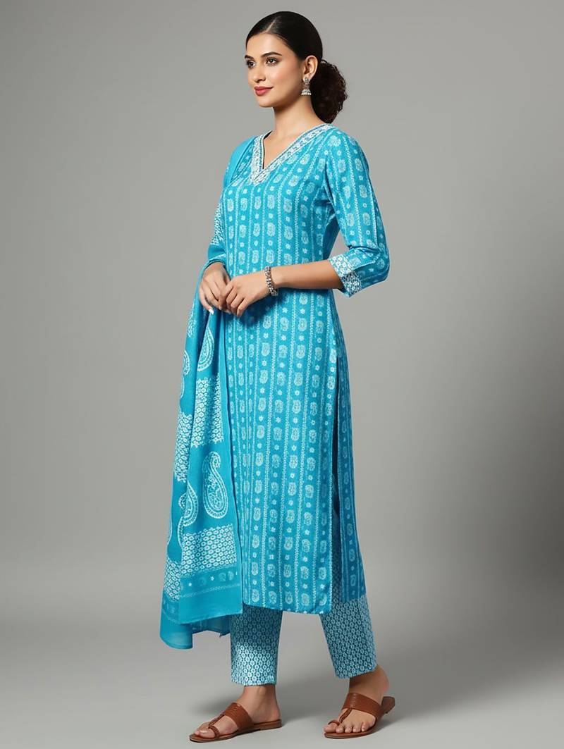 Women Ethnic Motifs Printed Regular Kurta with Trousers & With Dupatta
