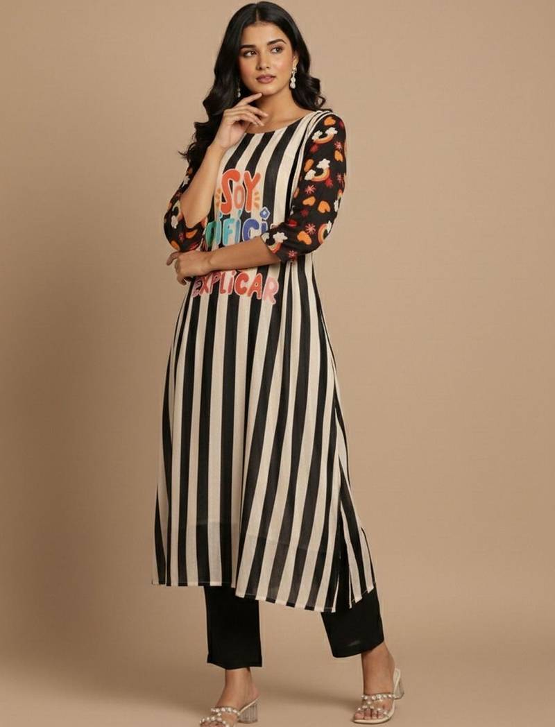 Women Printed Regular Kurta with Trousers