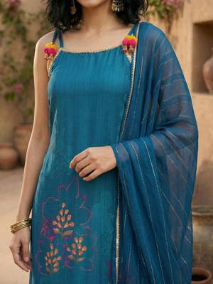 Women Floral Printed Regular Beads and Stones Kurta with Trousers & With Dupatta 2