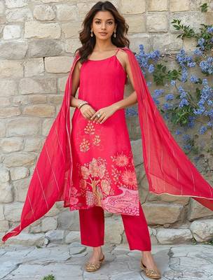 Floral Printed Straight Kurta With Trousers & Dupatta 1