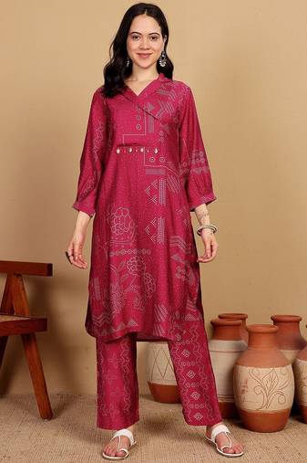 Women Printed V-Neck Kurta with Trouser