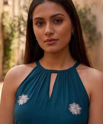 Women Ethnic Motifs Embroidered Regular Thread Work Kurta with Trousers 5