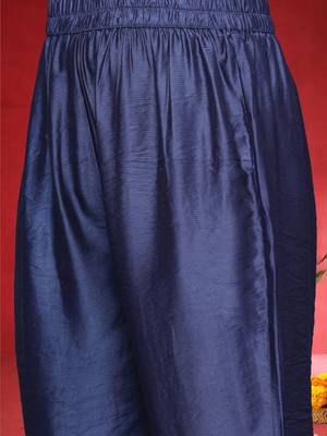 Women Floral Woven Design Regular Chanderi Silk Kurta With Trousers & Dupatta 3