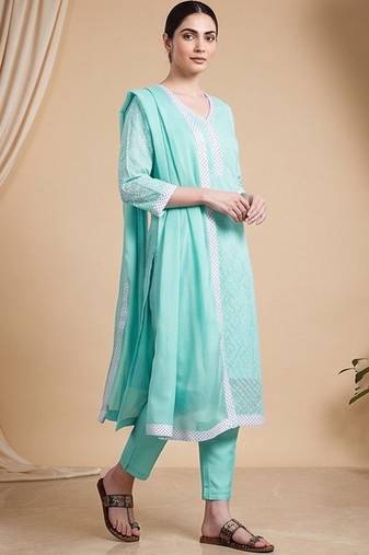 Women Ethnic Motifs Regular Kurta with Trousers & With Dupatta