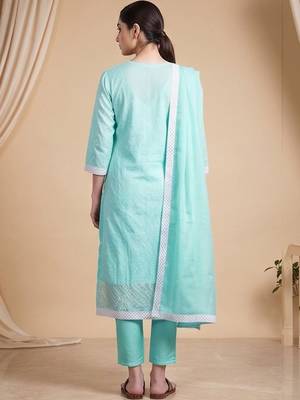 Women Ethnic Motifs Regular Kurta with Trousers & With Dupatta 4
