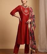 Women Floral Embroidered Regular Thread Work Kurta with Trousers & With Dupatta