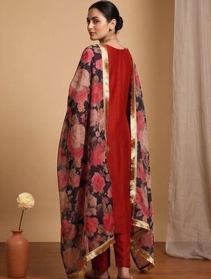 Women Floral Embroidered Regular Thread Work Kurta with Trousers & With Dupatta 5