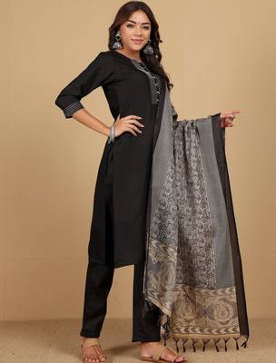 Thread Work Notch Neck Straight Kurta With Trousers And Dupatta 1