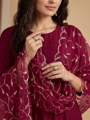 Women Ethnic Motifs Regular Thread Work Kurta with Trousers & With Dupatta 3