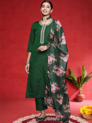 Women Ethnic Motifs Embroidered Kurta with Trousers & Dupatta 1