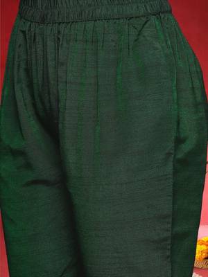 Women Ethnic Motifs Embroidered Kurta with Trousers & Dupatta 3
