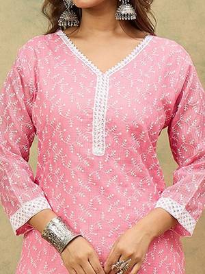 Women Floral Embroidered Kurta with Trousers & Dupatta 2