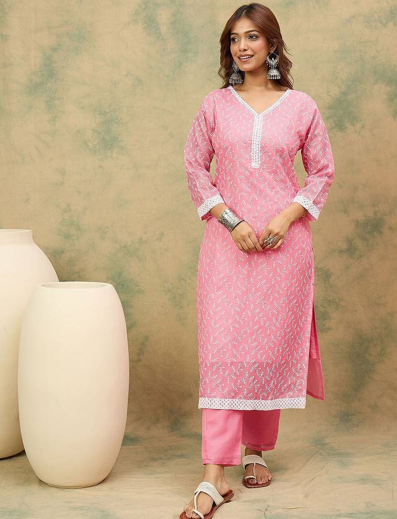 Women Floral Embroidered Kurta with Trousers & Dupatta