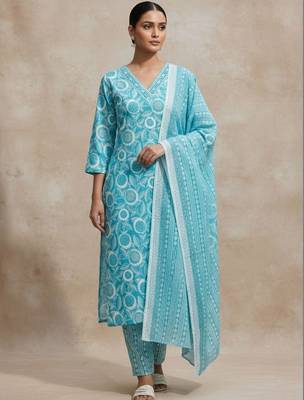 Women Ethnic Motifs Printed Regular Kurta with Trousers & With Dupatta 1
