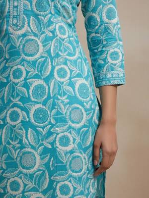Women Ethnic Motifs Printed Regular Kurta with Trousers & With Dupatta 2