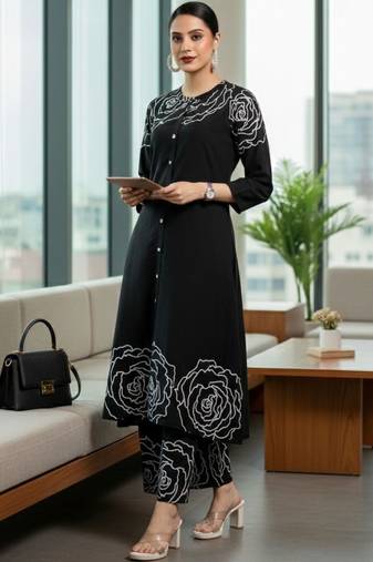Women Floral Printed Regular Pure Cotton Kurta with Trousers