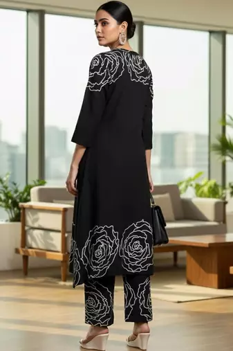 Women Floral Printed Regular Pure Cotton Kurta with Trousers