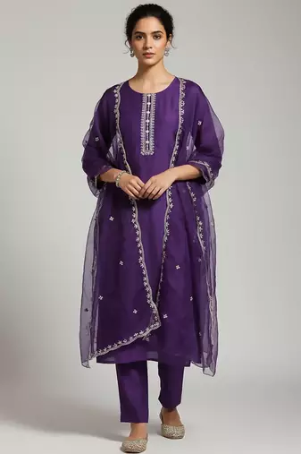 Women Ethnic Motifs Embroidered Regular Thread Work Kurta with Trousers & With Dupatta