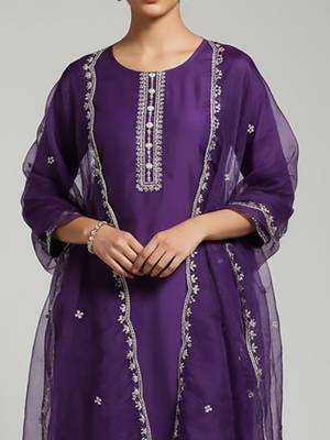 Women Ethnic Motifs Embroidered Regular Thread Work Kurta with Trousers & With Dupatta 3