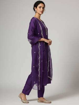 Women Ethnic Motifs Embroidered Regular Thread Work Kurta with Trousers & With Dupatta 4